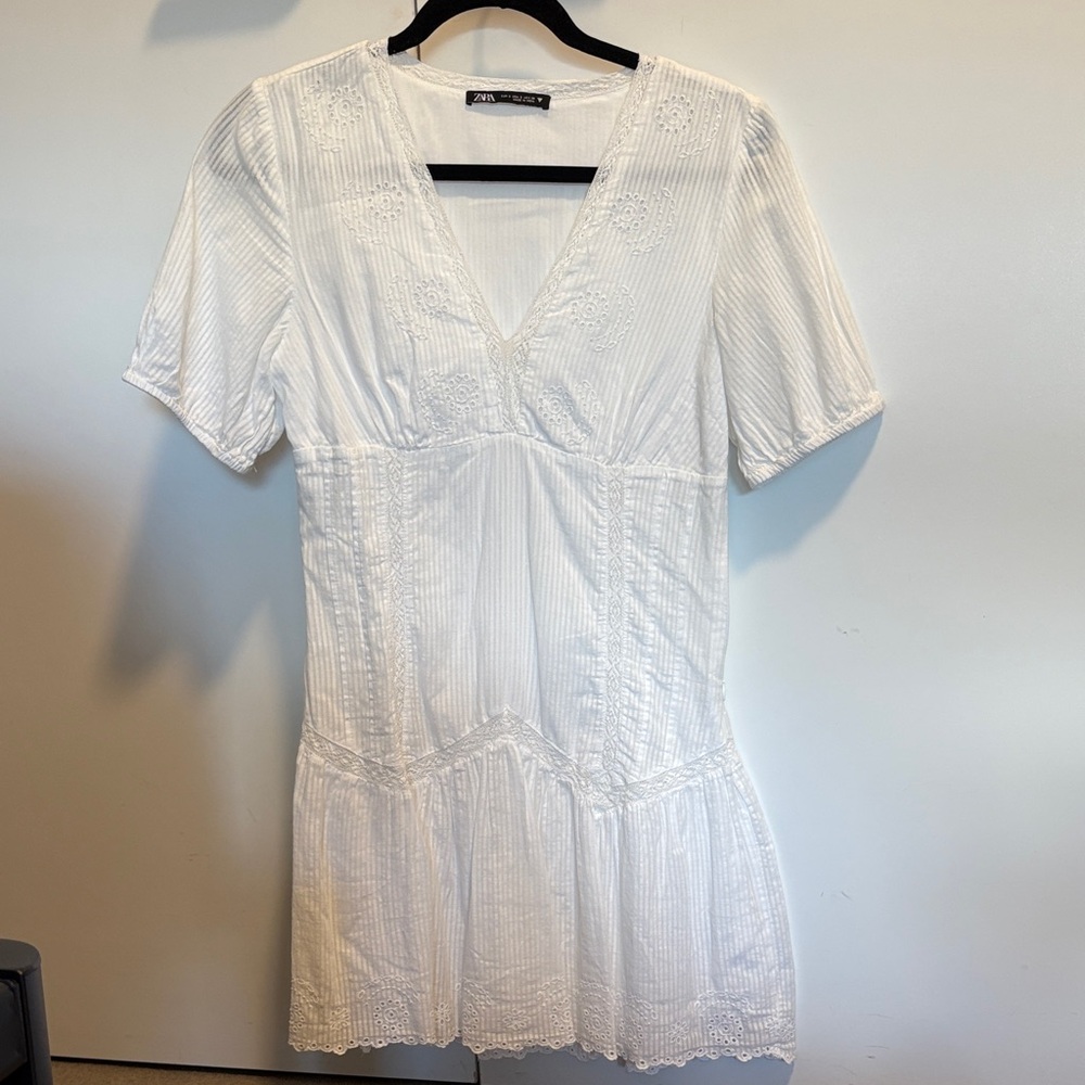 Zara short dress with openwork embroidery